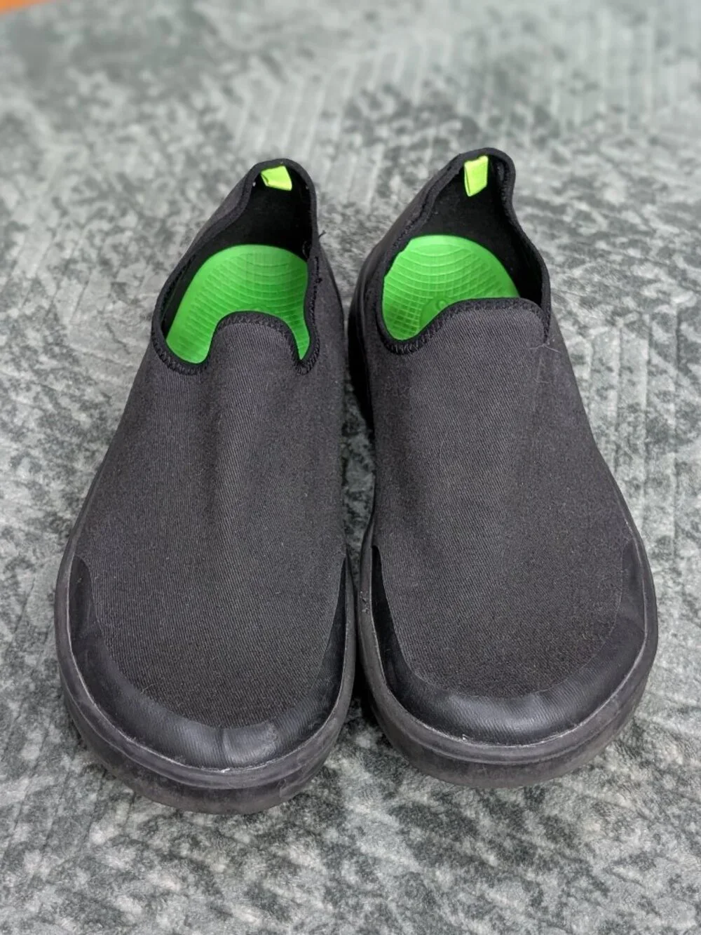 OOFOS OOmg Eezee Women's Size 12 Black Low Slip On Shoe Recovery Sneaker